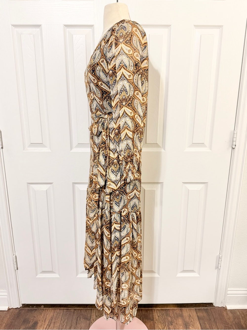 LC Lauren Conrad Long Sleeve Paisley Wrap Midi Dress in Cream, Brown & Black - Picture 2 of 3
